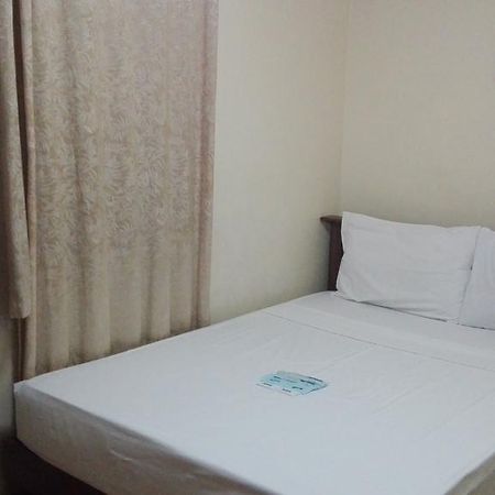 Hotel Isabelle Royale Makati Makati City Esterno foto