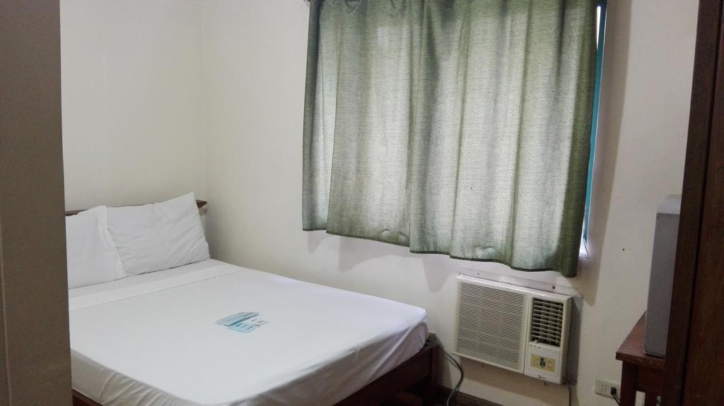 Hotel Isabelle Royale Makati Makati City Esterno foto